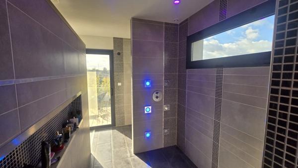 Quartier France - Pessac - maison contemporaine de 135 m² - élégance et confort