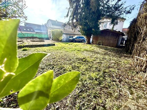 Ensemble immobilier avec local commercial et logement – Idéal investisseur ou projet familial/professionnel