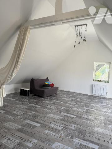 A VENDRE-LONGERE EN PIERRES THEIX NOYALO-1900 m2 de terrain