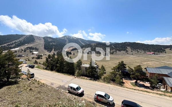 Appartement à vendre    3 pièces • 66,69 m2 Gréolières