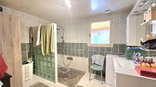 Maison à vendre 170 000 € Uzerche 6 p 130 m² DPE D