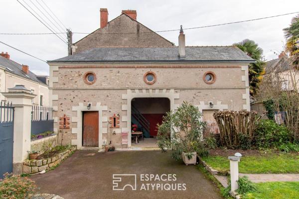 Maison de maître et dépendance