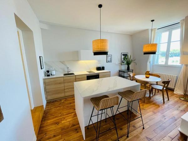 Bayonne centre-appartement T6 de 150m²-avec ascenseur au dernière étage, vue exceptionnelle dégagé sur l'Adour, plus une chambre indépendante de 19m².