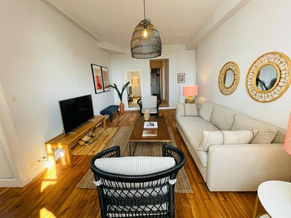 Bayonne centre-appartement T6 de 150m²-avec ascenseur au dernière étage, vue exceptionnelle dégagé sur l'Adour, plus une chambre indépendante de 19m².