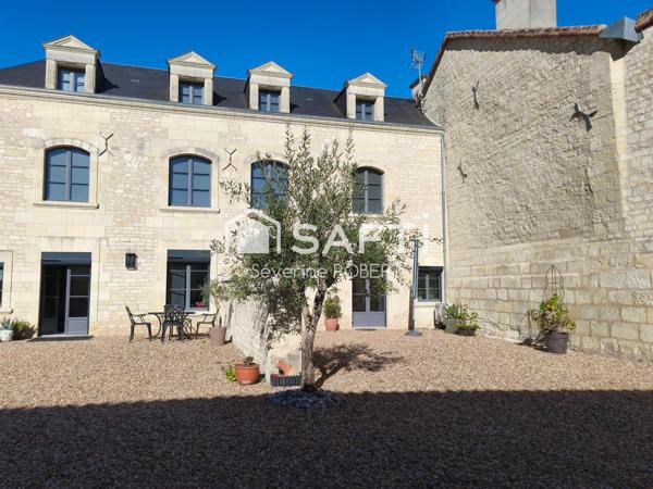 Une magnifique propriété de caractère aux multiples possibilités, au cœur de Loudun !