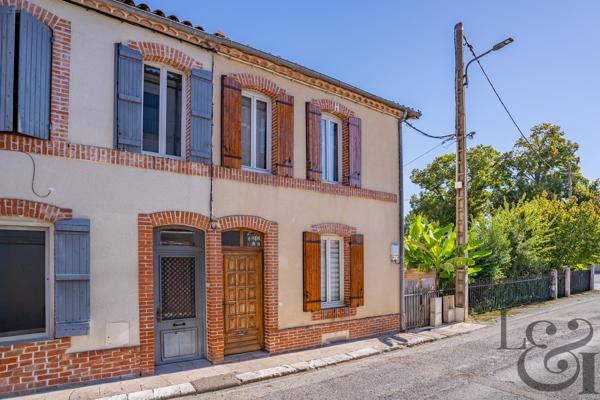 MAISON DE VILLE AVEC JARDIN