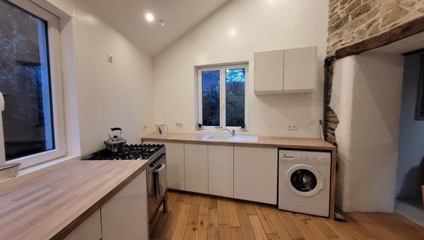 Ensemble de deux maisons de charme dans un bourg authentique