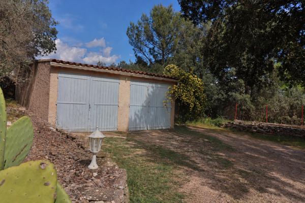 Saint Maximin - Maison T4 112m2 Double garage 2770m2