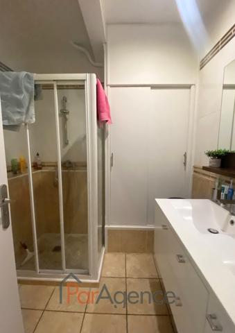 ROYAN CENTRE VILLE APPARTEMENT T4 AVEC GRANDE TERRASSE