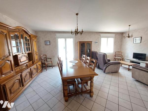 A VENDRE - MAISON DE PLAIN-PIED - BALLEE