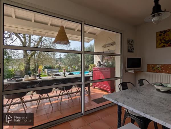 Nérac (47600) Villa de plain-pied avec piscine, dépendance sur un terrain de 8500m² à Nérac