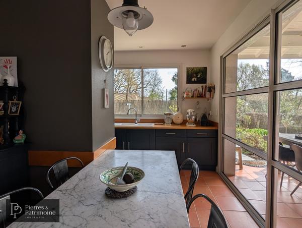 Nérac (47600) Villa de plain-pied avec piscine, dépendance sur un terrain de 8500m² à Nérac