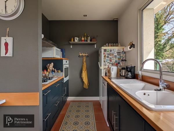 Nérac (47600) Villa de plain-pied avec piscine, dépendance sur un terrain de 8500m² à Nérac