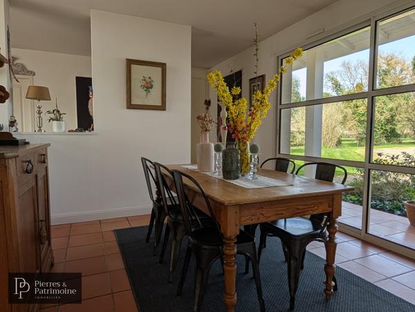 Nérac (47600) Villa de plain-pied avec piscine, dépendance sur un terrain de 8500m² à Nérac