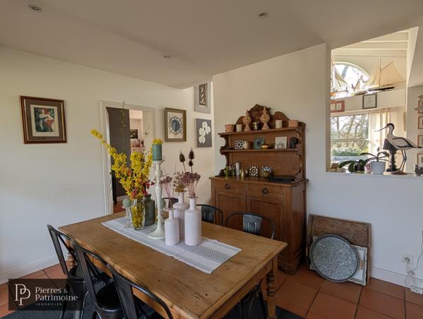 Nérac (47600) Villa de plain-pied avec piscine, dépendance sur un terrain de 8500m² à Nérac