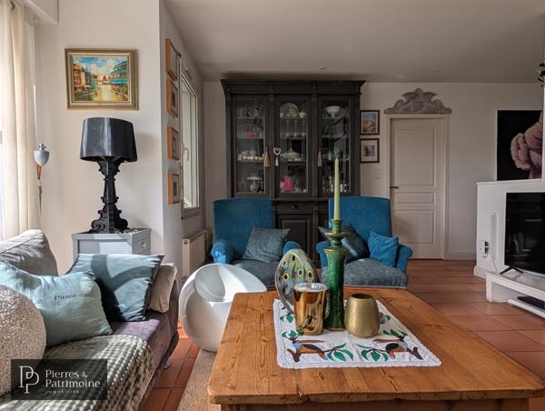 Nérac (47600) Villa de plain-pied avec piscine, dépendance sur un terrain de 8500m² à Nérac