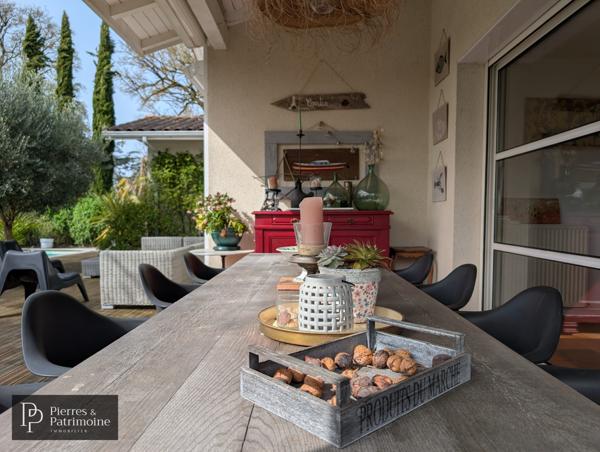 Nérac (47600) Villa de plain-pied avec piscine, dépendance sur un terrain de 8500m² à Nérac