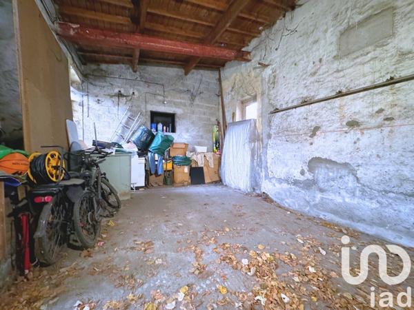 Maison à vendre 7 pièces 166 m² Mandres-les-Roses