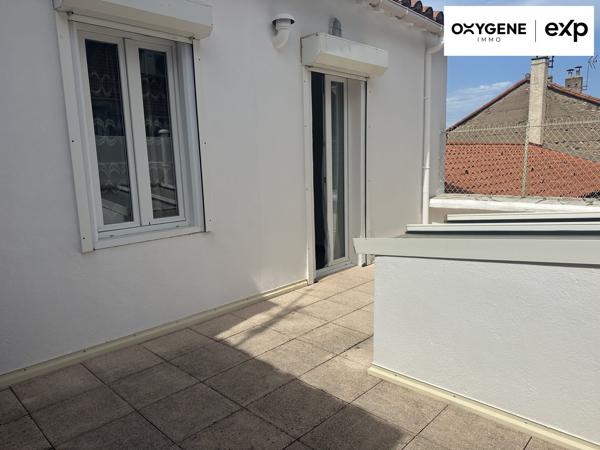 Maison de Village avec terrasse et garage