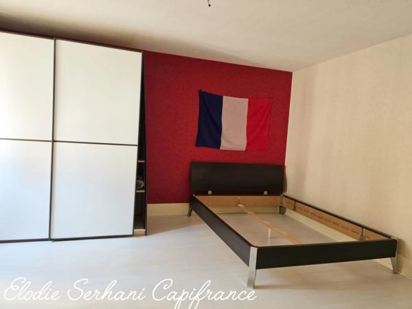 Immeuble de rapport d'environ 385m2 à Colombier Fontaine