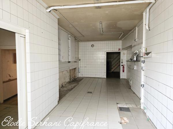 Immeuble de rapport d'environ 385m2 à Colombier Fontaine