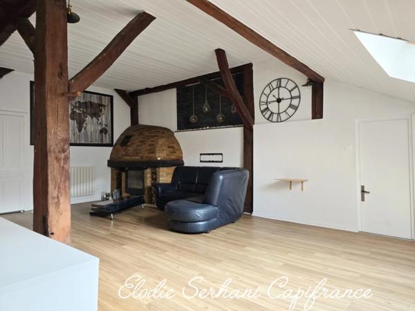 Immeuble de rapport d'environ 385m2 à Colombier Fontaine