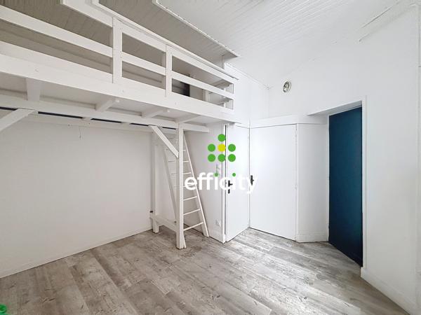 Appartement
         1 pièce
        - 14 m² 90 000 € *