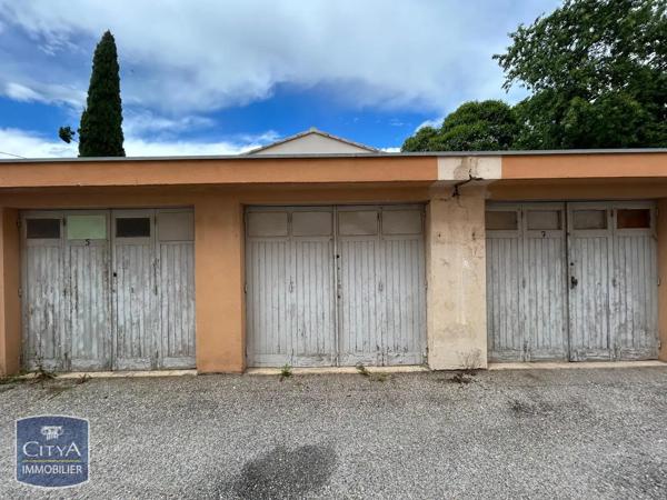 Parking à louer Carpentras (84200)