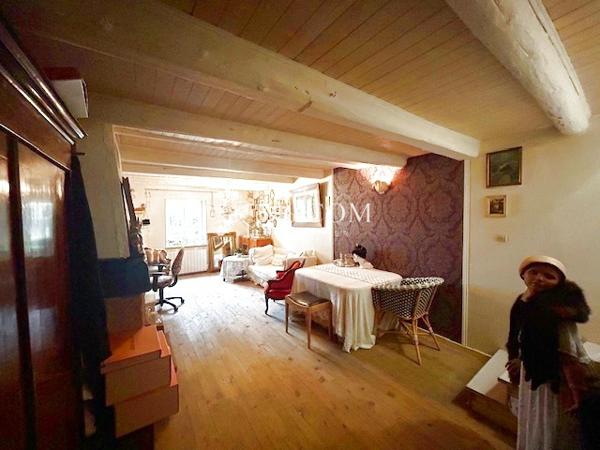 Maison 7 pièce(s) 4 chambre(s) 165 m²