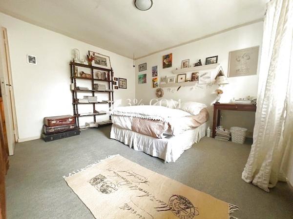 Maison 7 pièce(s) 4 chambre(s) 165 m²