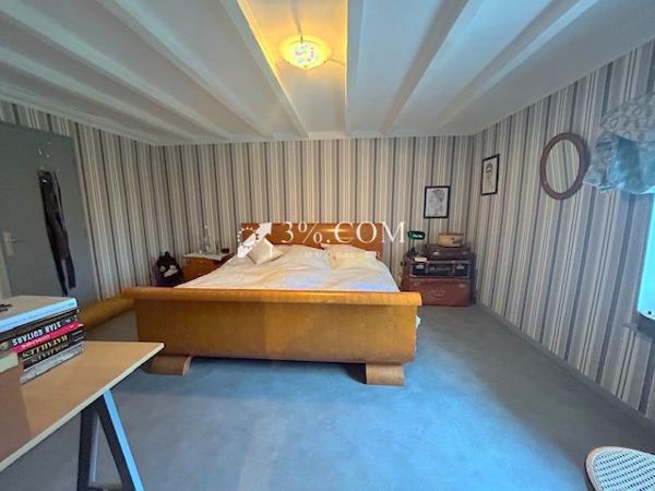 Maison 7 pièce(s) 4 chambre(s) 165 m²