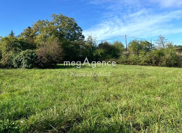 Terrain à VILLAMBLARD, 24140 - 1670m²