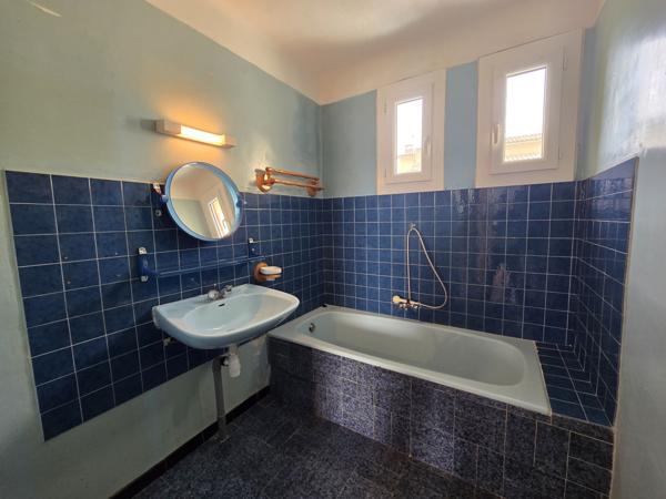 Sorgues (84700) Secteur ROUTE DE CHATEAUNEUF- MAISON PLAIN PIED 78m² - TERRAIN 378M² - GARAGE