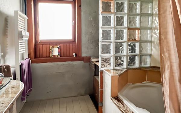 Maison à vendre    4 pièces •  Briscous