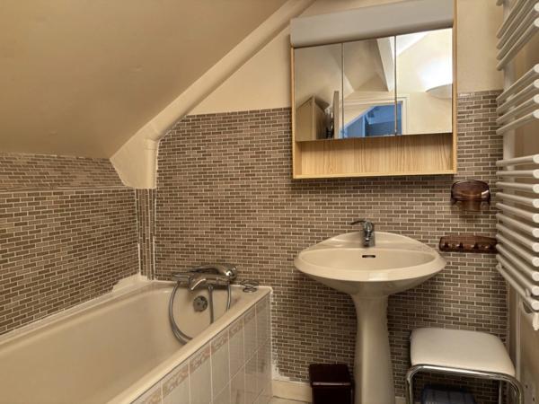 Studio – Terrasse plein Sud – À 300 Mètres de la plage!!!