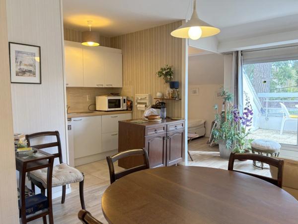 Studio – Terrasse plein Sud – À 300 Mètres de la plage!!!