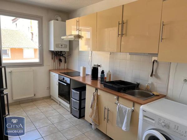 Appartement à louer 3 pièces 75.83m²