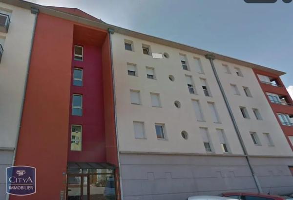 Appartement à louer 3 pièces 75.83m²