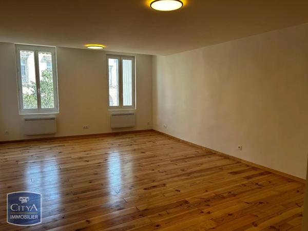 Appartement à louer 2 pièces 62.79m² Gignac (34150)