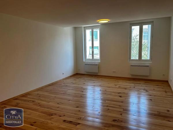 Appartement à louer 2 pièces 62.79m² Gignac (34150)