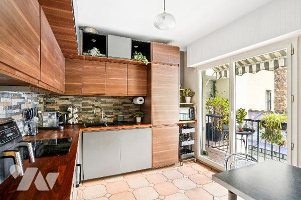 PLACE URUGUAY – Paris 16ᵉ limite 8e