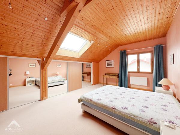 Thoiry (01710) Maison 6 Pièces 200 m2