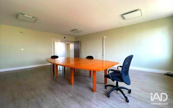 Bureaux à vendre 179 m² Évry-Courcouronnes
