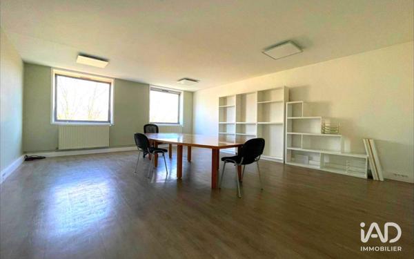 Bureaux à vendre 179 m² Évry-Courcouronnes