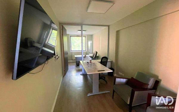 Bureaux à vendre 179 m² Évry-Courcouronnes