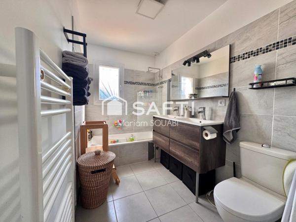 Villa d'environ 109m², parcelle 499m² vue sur vignes