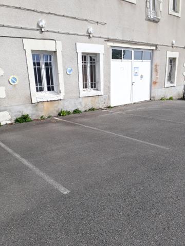 PARKING DENIS DUSSOUBS LIMOGES , Limoges