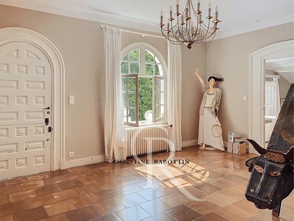 Biarritz (64200) En exclusivité, grande propriété princière de 285 m2 à 2 pas de Biarritz