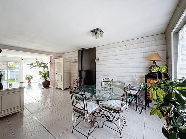 Pavillon situé à Mitry Mory (Mitry le Neuf) - 3 chambres - jardin 517 m2 - sous-sol total - nombreuses places de stationnement