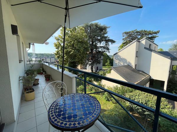 CHAVILLE Rive Droite - Appartement 4/5 pièces avec balcons. 749 000 € **  - Référence  726-C